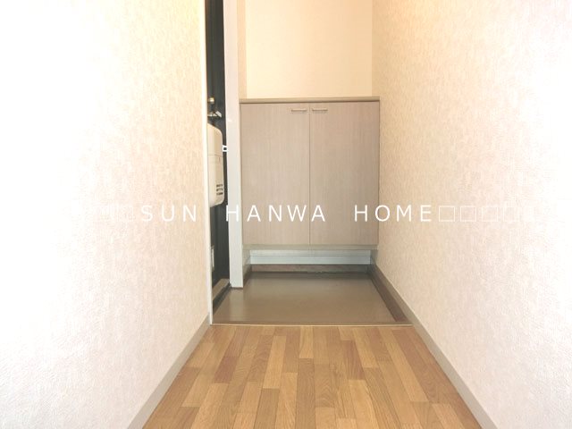 サンロイヤル 玄関