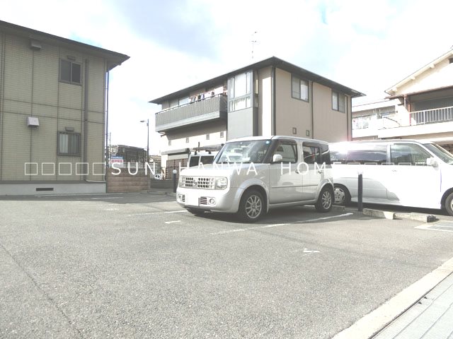 ココ・ソレジオ 駐車場