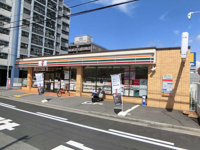 シャーメゾンオリナスパスミ コンビニ