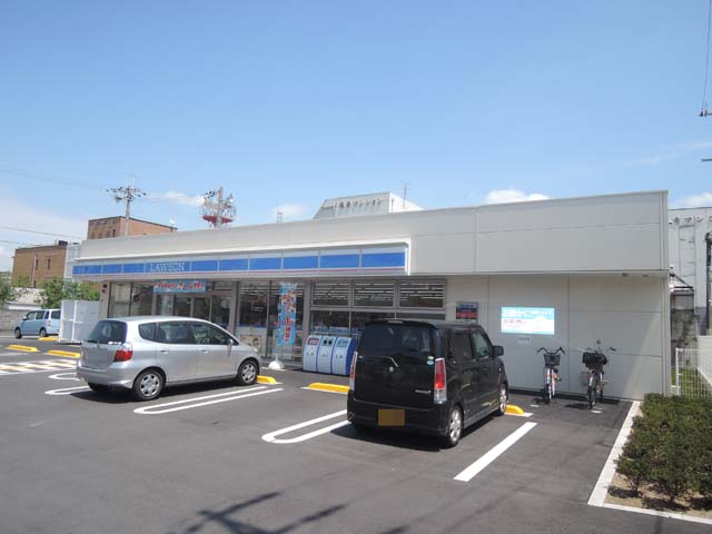 リエラ八尾本町 コンビニ