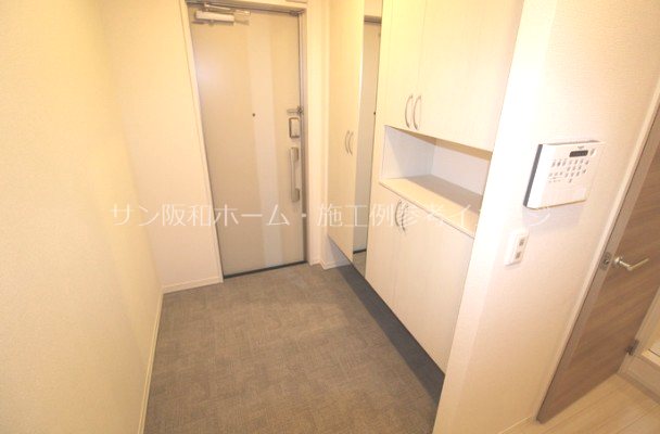 ディアコート萱振 玄関