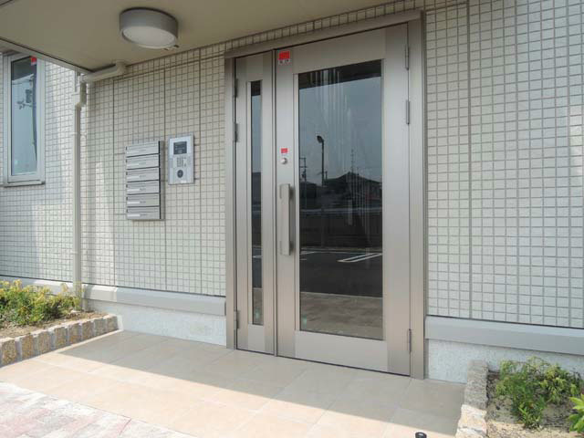 セクレール北本町Ａ棟 エントランス