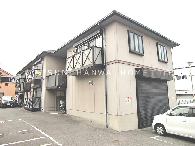 ハイツスバル 駐車場