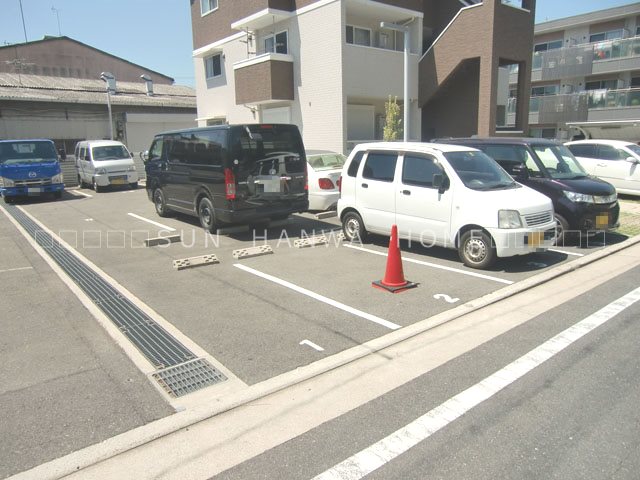 オアシス（泉町） 駐車場