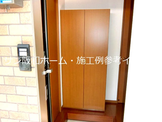 カサベルデB棟 玄関