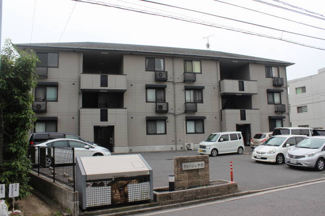クレージュ中村 外観