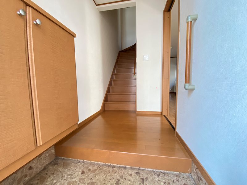 アンソレイユⅡ番館 玄関