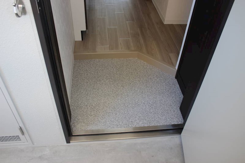 プランドール五日市 玄関