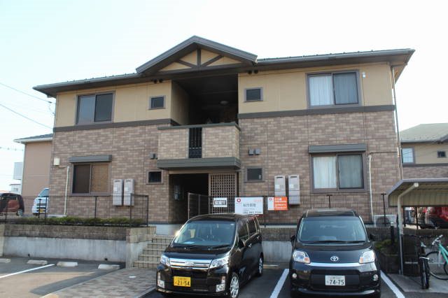 ファミール三筋 A棟 外観