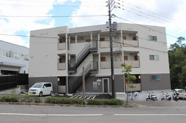 テラコッタ 202号室 外観