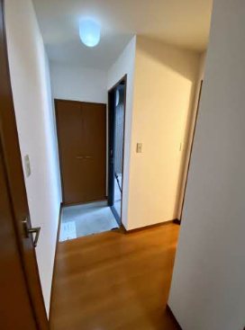 ヴィラージュ旭園 玄関