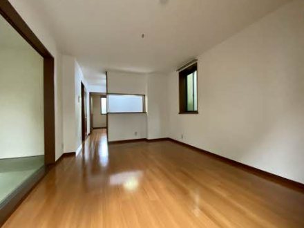 ヴィラージュ旭園 リビング