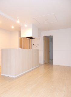 グローリアス リビング