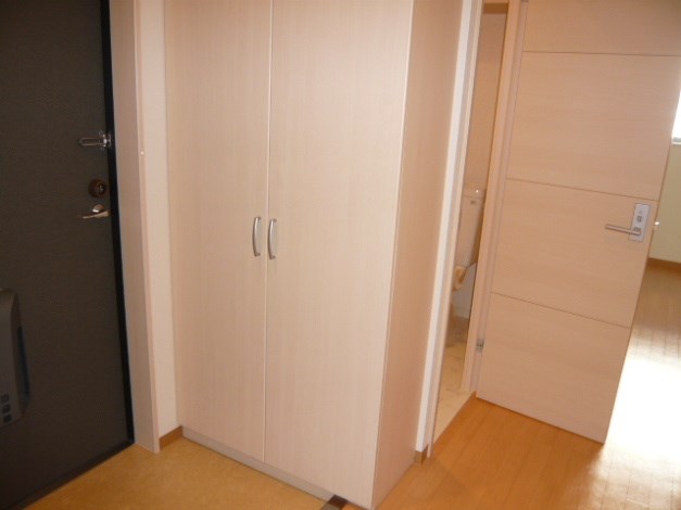 フォブール五日市駅前 玄関