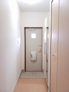 ラ・リズィエール　1番館 玄関