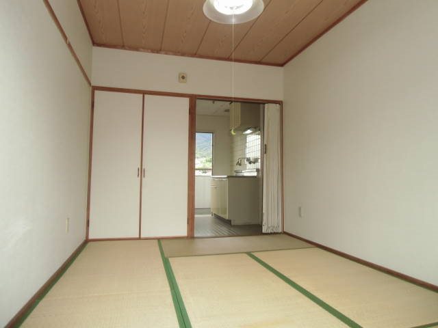 サンライズ千同A ベッドルーム