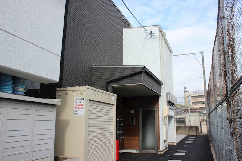 ポルトボヌール五日市参番館 204号室 外観