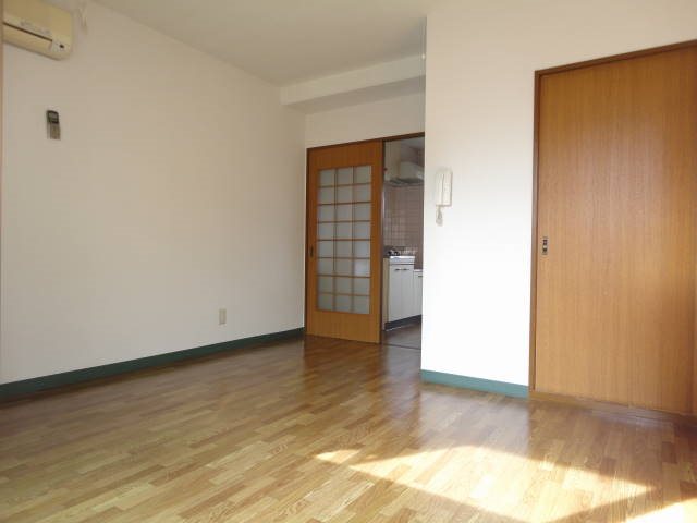 サンライズ五日市 リビング