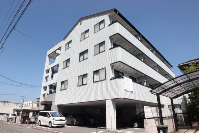 ドルフ井口 302号室 外観