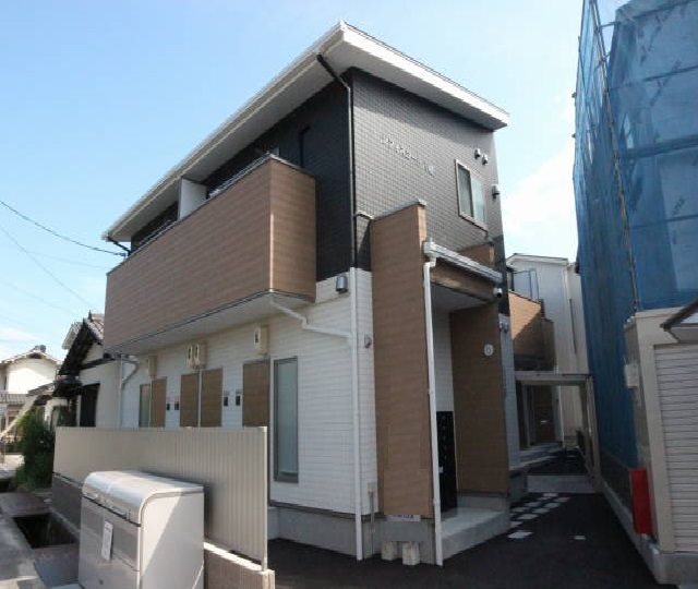 ソフィスコート八幡 203号室 外観