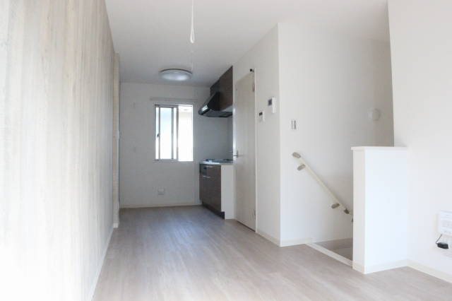 ソフィスコート八幡 リビング