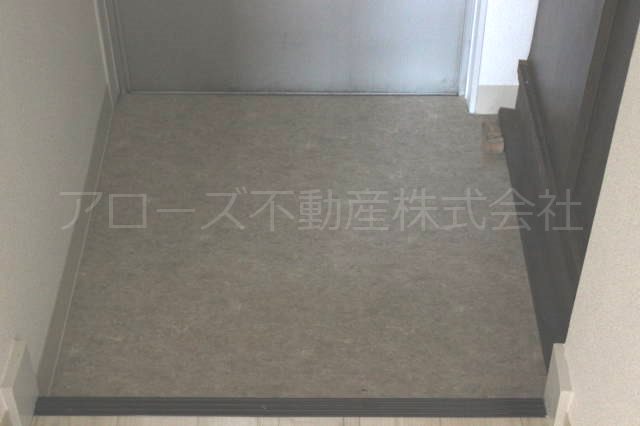 第一桂ビル 玄関