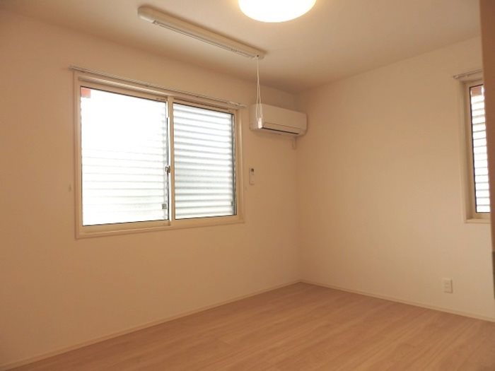 エクセレント坪井Ⅲ ベッドルーム