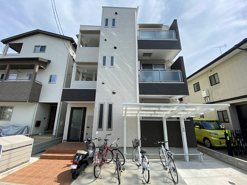 REGALEST 楽々園 外観