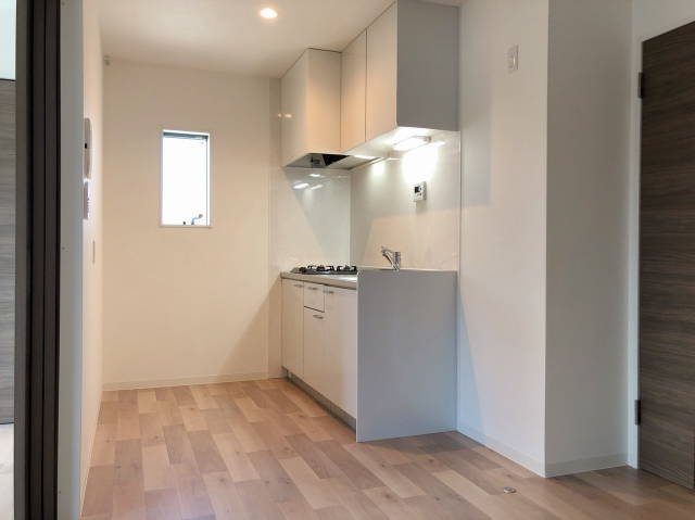 プレジャーコーポ五日市駅前 リビング