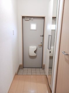 ラピスラズリ 玄関