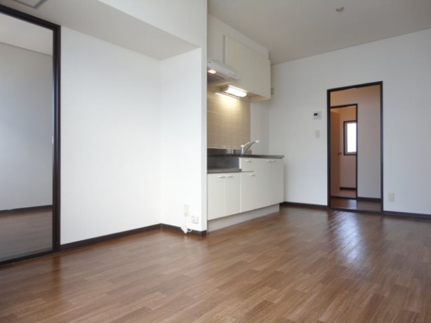 ピースハイツK C棟 リビング