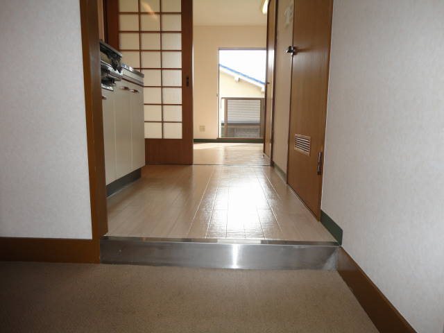 サンライズ五日市 玄関