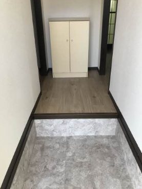 リバーサイド阿品 玄関