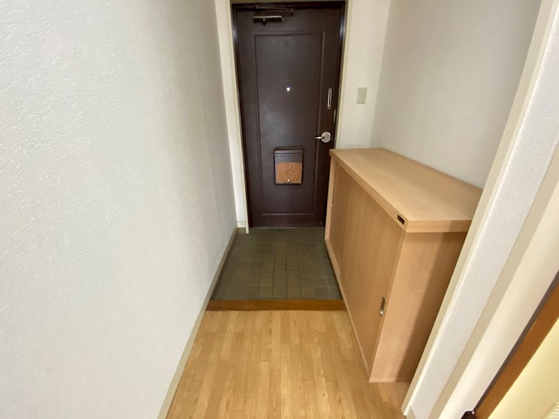ファミール寿 玄関
