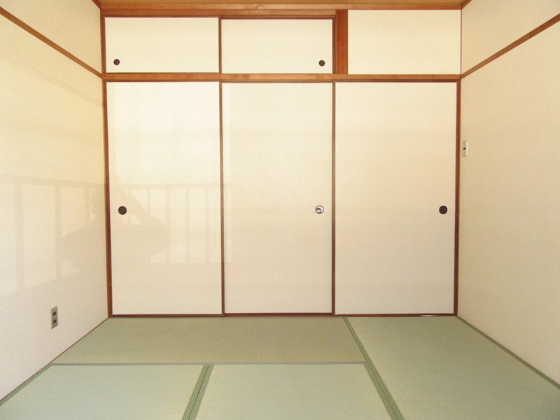 第2真屋ビル ベッドルーム