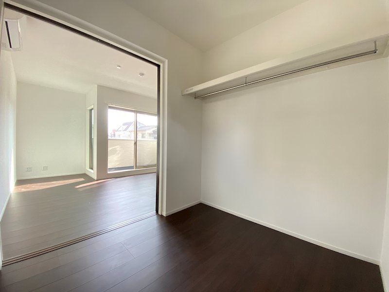 シャインライズ楽々園 ベッドルーム