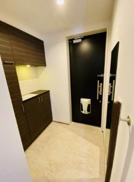 ラルーチェ 玄関