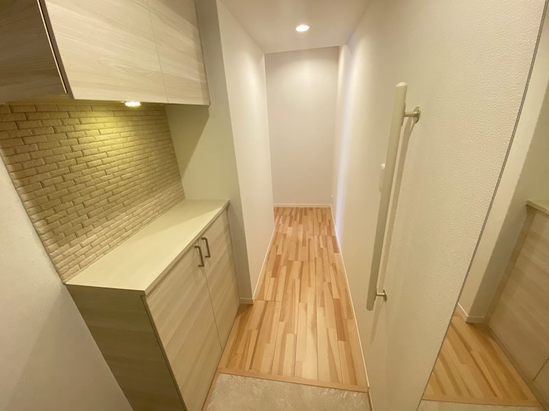 リ・カーサ 玄関