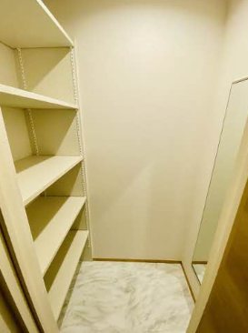 コンフォーザ 玄関