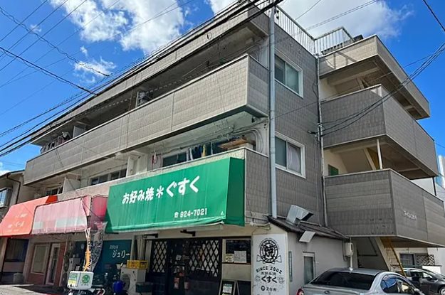 アーバン久保本 301号室 外観