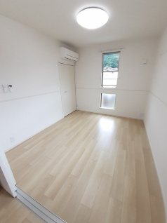 ロータス ベッドルーム