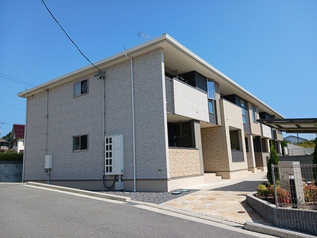 エン　ファミーユ 外観