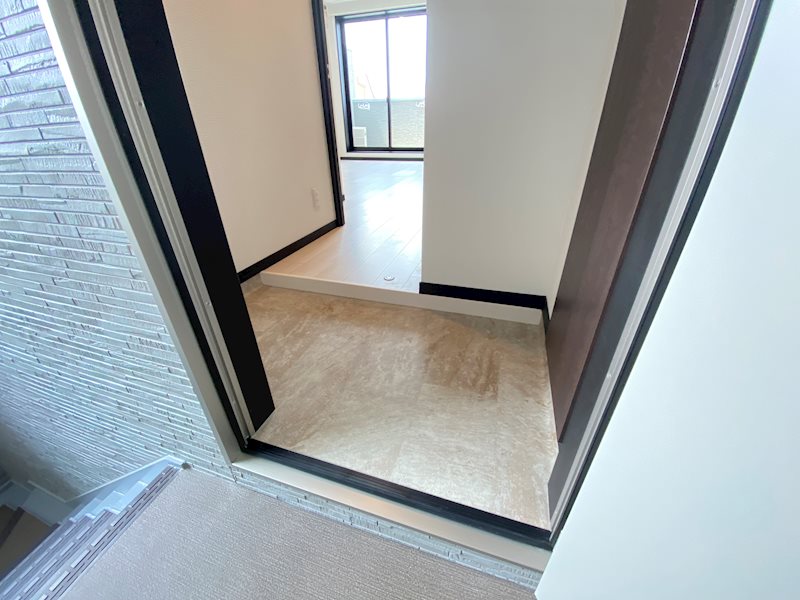 REGALEST-SMART　五日市中央 玄関