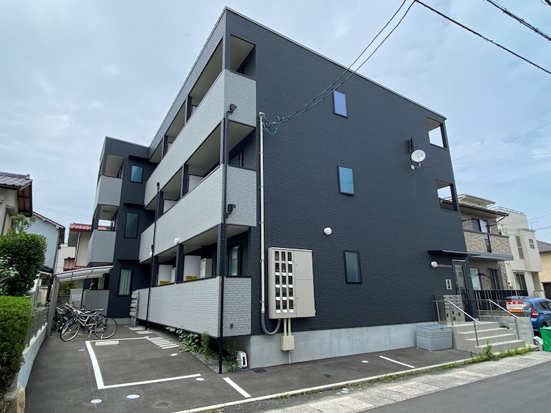 West River 五日市駅南 外観