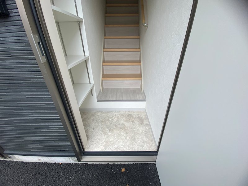 Le Verju（ル・ヴェルジュ） 玄関