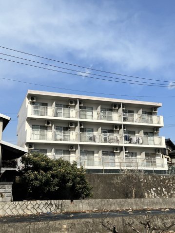 サンヒルズミヤケ倉本 306号室 外観