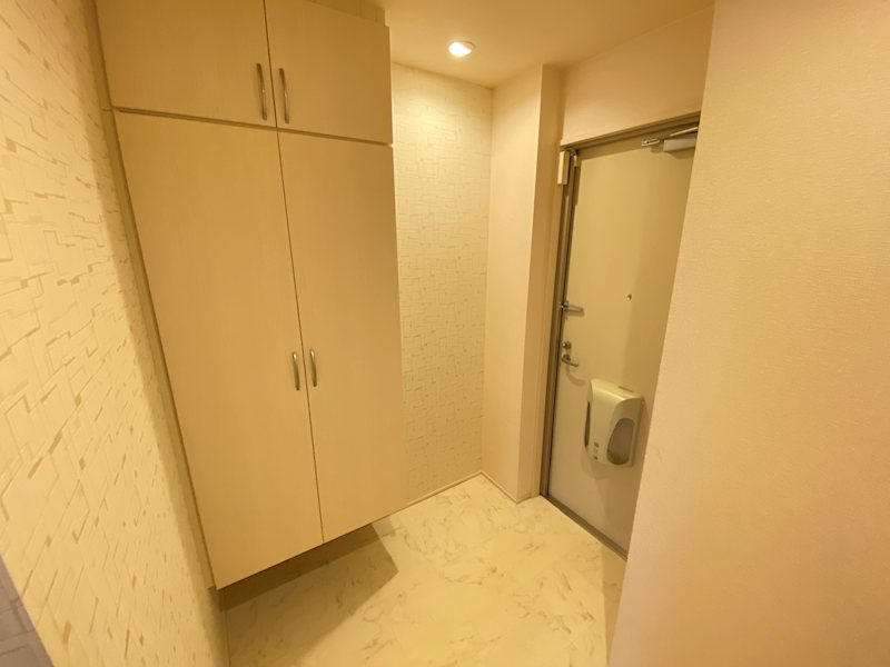 グランテリア楽々園S 玄関