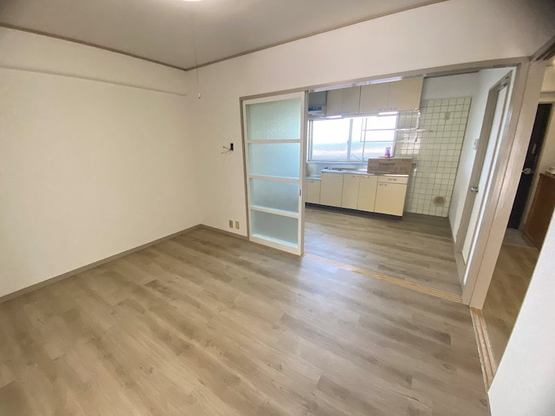 COLORS五日市 リビング