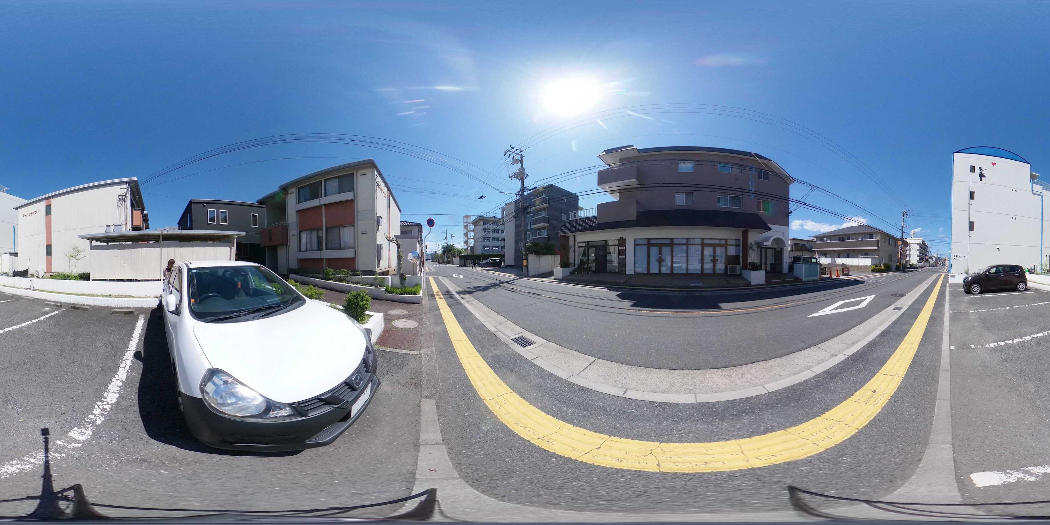 COLORS五日市 外観