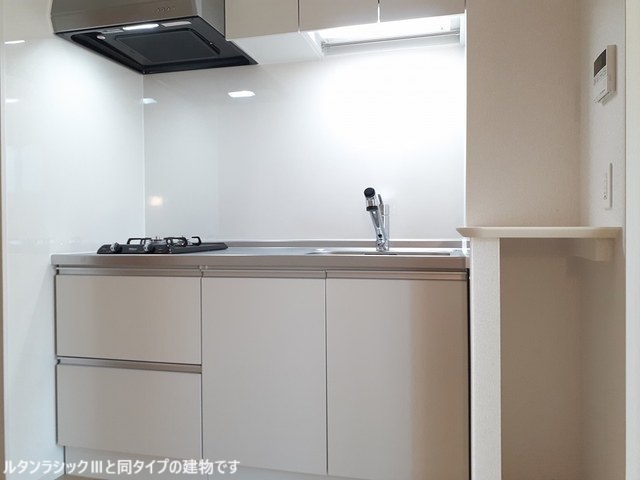 メゾン・セレニテ　Ｃ キッチン